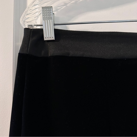 Vintage JS Collections Black Velvet Pencil Skirt Satin Waist Women’s Size 10 - Picture 8 of 14